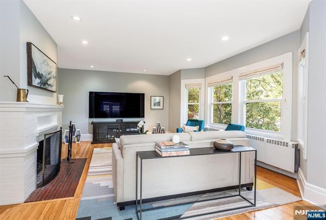 218 Inwood Avenue, Montclair, NJ 07043