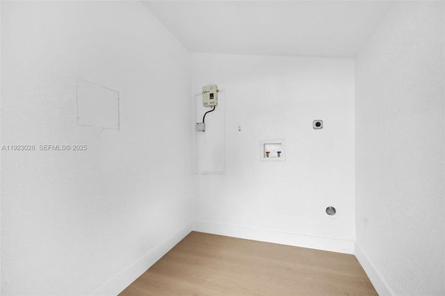 16140 NW 17th Pl, Miami Gardens, FL 33054