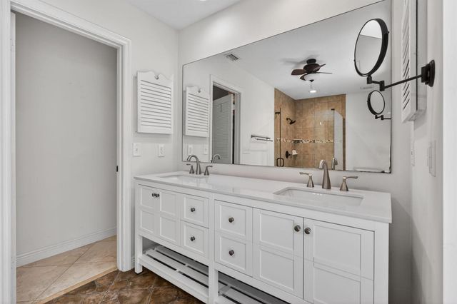 5741 SE Winged Foot Drive, Stuart, FL 34997
