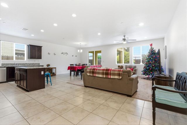 3934 E College, Visalia, CA 93292