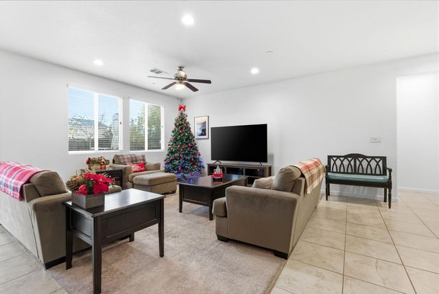 3934 E College, Visalia, CA 93292