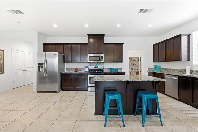 3934 E College, Visalia, CA 93292