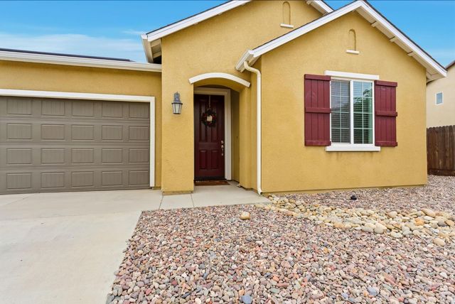 3934 E College, Visalia, CA 93292