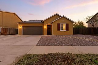 3934 E College, Visalia, CA 93292