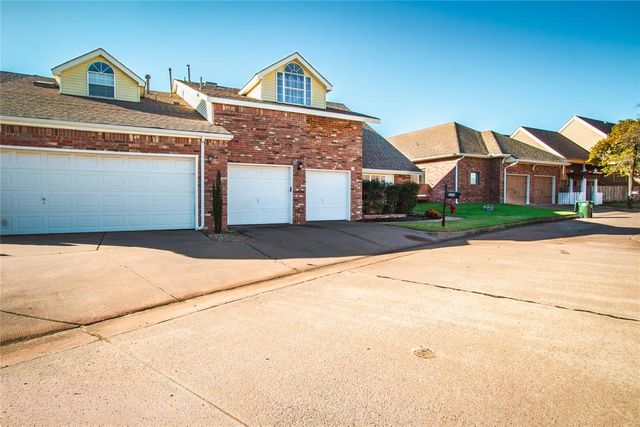9014 N Timberview Drive, Midwest City, OK 73130
