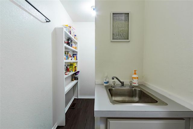 9014 N Timberview Drive, Midwest City, OK 73130