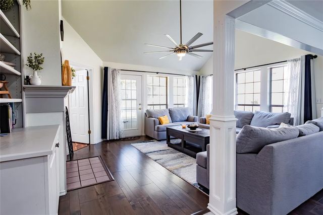 9014 N Timberview Drive, Midwest City, OK 73130