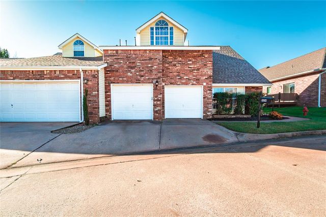 9014 N Timberview Drive, Midwest City, OK 73130
