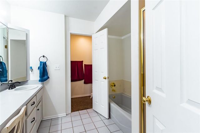 9014 N Timberview Drive, Midwest City, OK 73130