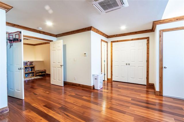 9014 N Timberview Drive, Midwest City, OK 73130