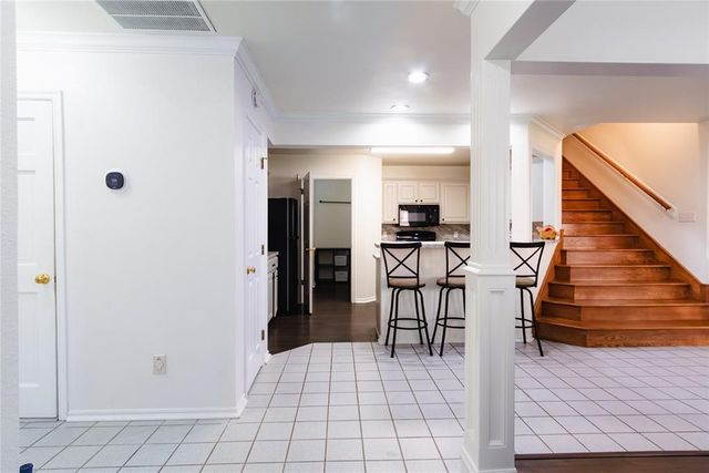 9014 N Timberview Drive, Midwest City, OK 73130