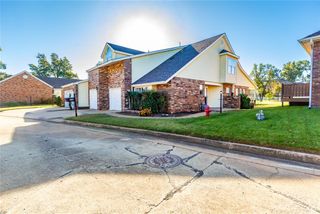 9014 N Timberview Drive, Midwest City, OK 73130
