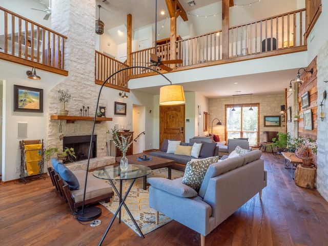 10731 CASSIA DR, Austin, TX 78759