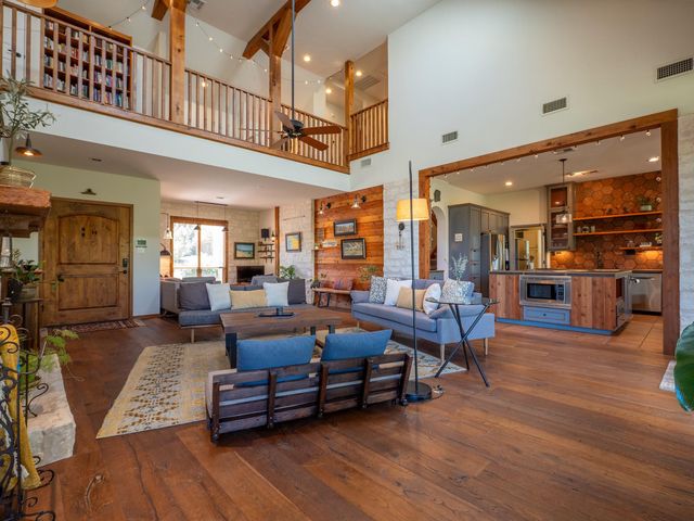 10731 CASSIA DR, Austin, TX 78759
