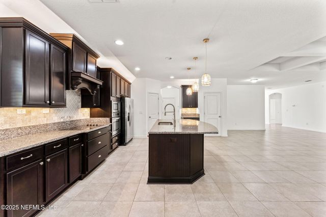 83029 DOWITCHER Place, Yulee, FL 32097