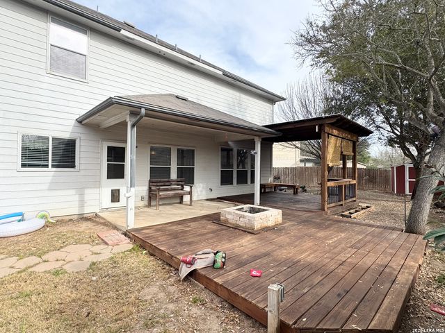 404 Circle Star, Schertz, TX 78154