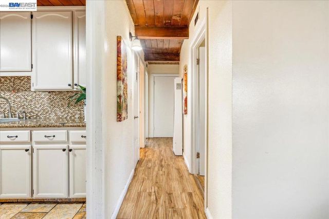 1006 Lake St, San Pablo, CA 94806