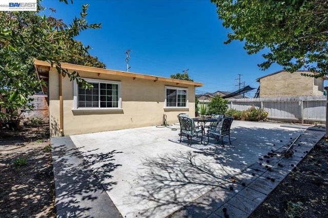 1006 Lake St, San Pablo, CA 94806