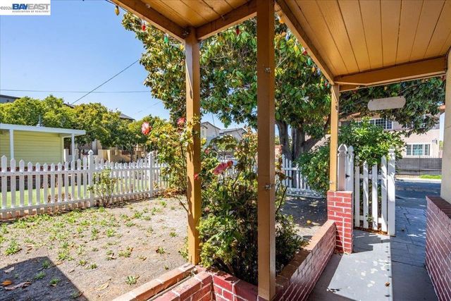 1006 Lake St, San Pablo, CA 94806