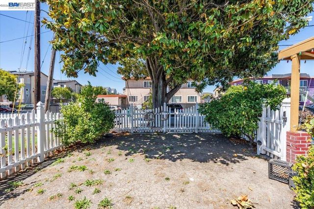 1006 Lake St, San Pablo, CA 94806