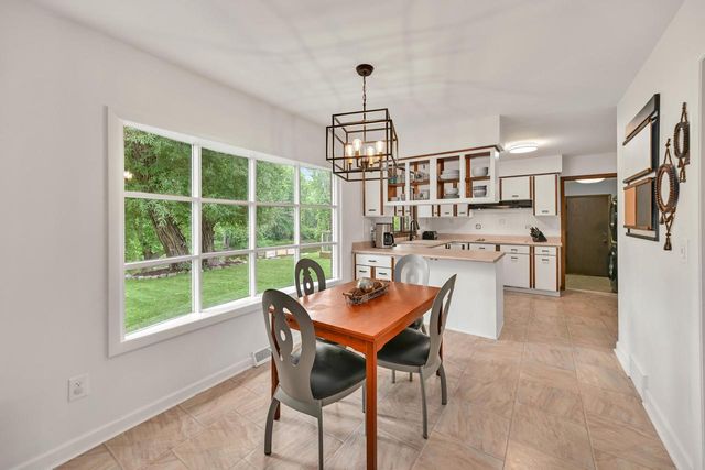 7266 N Pierron ROAD, Glendale, WI 53209