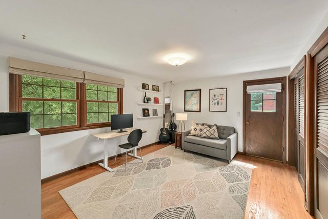 7266 N Pierron ROAD, Glendale, WI 53209