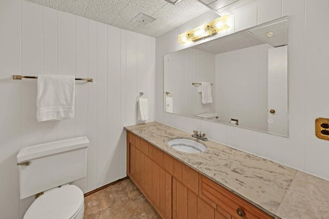 7266 N Pierron ROAD, Glendale, WI 53209