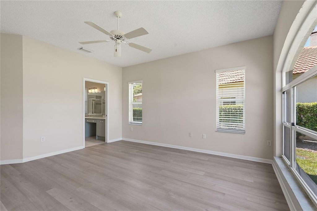 Image 19 of property listing at 1186 DARTFORD DRIVE, Tarpon Springs, FL 34688