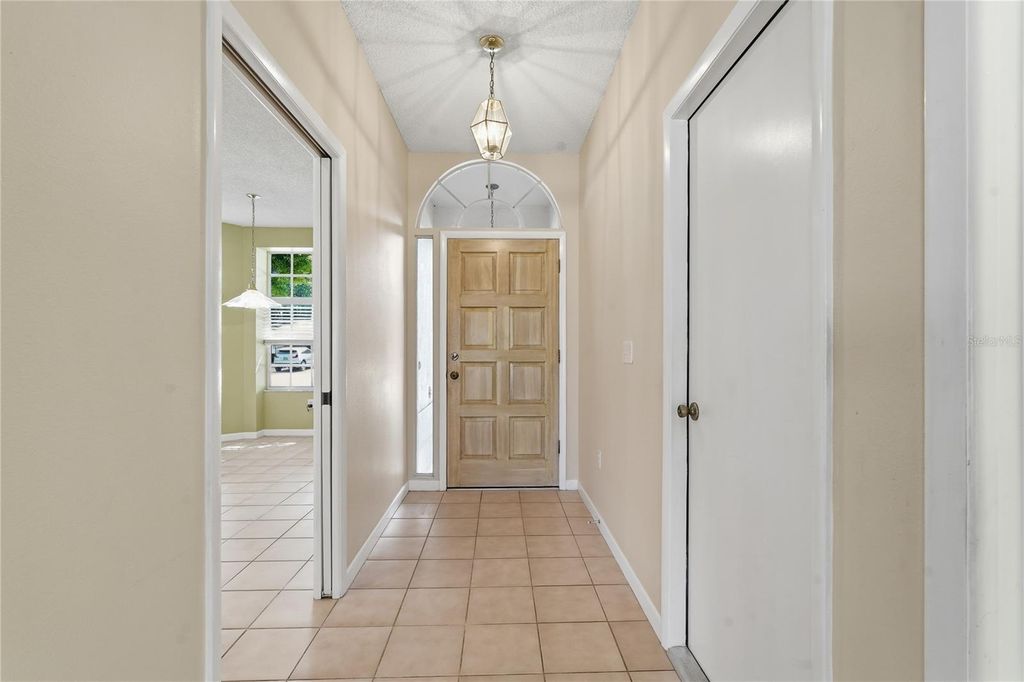 Image 4 of property listing at 1186 DARTFORD DRIVE, Tarpon Springs, FL 34688