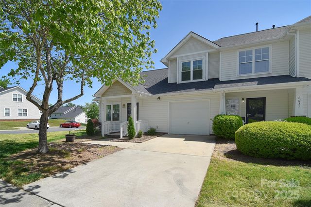 6631 Vlosi Drive, Charlotte, NC 28226