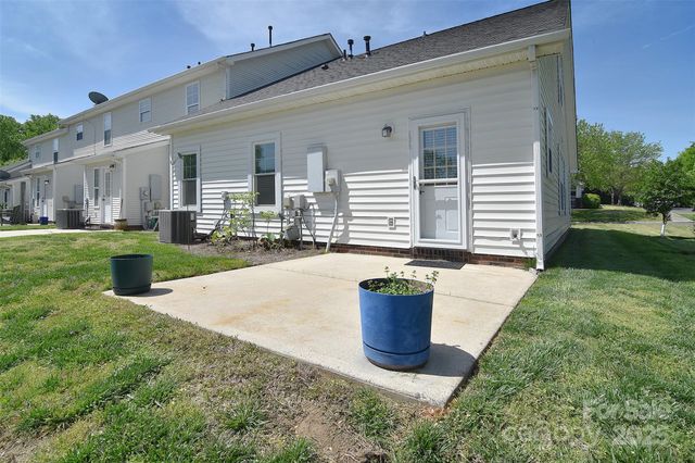 6631 Vlosi Drive, Charlotte, NC 28226