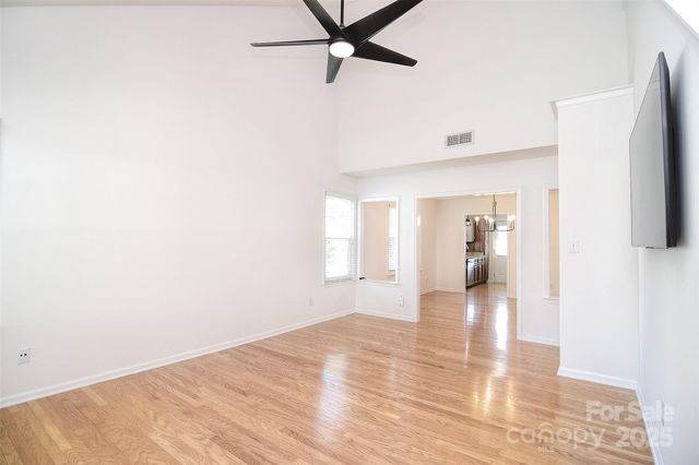 6631 Vlosi Drive, Charlotte, NC 28226