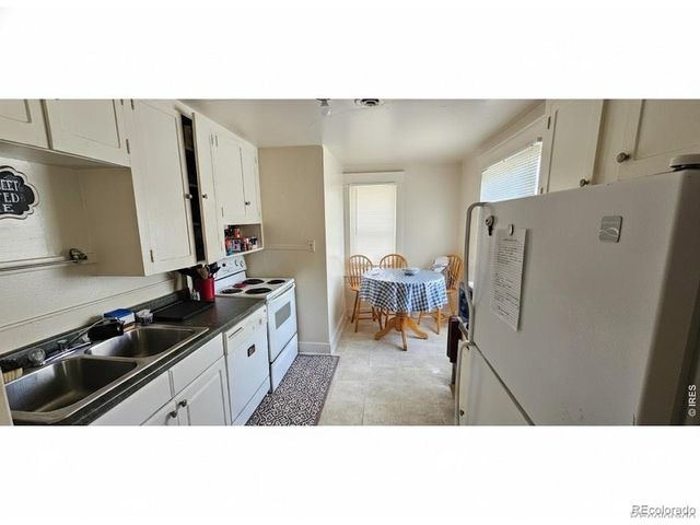 1115 12th St, Greeley, CO 80631