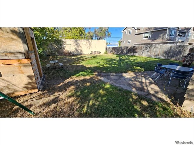 1115 12th St, Greeley, CO 80631