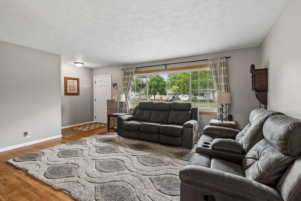 3013 63rd Avenue N, Brooklyn Center, MN 55429 — photo 3