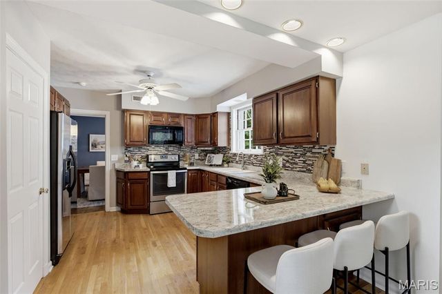 485 Clemens Avenue, Kirkwood, MO 63122