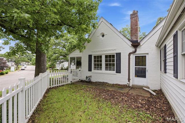 485 Clemens Avenue, Kirkwood, MO 63122