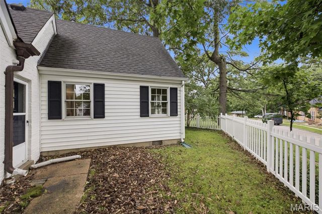 485 Clemens Avenue, Kirkwood, MO 63122