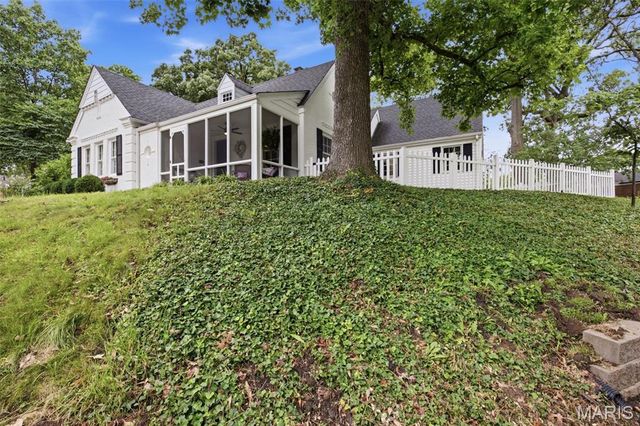 485 Clemens Avenue, Kirkwood, MO 63122