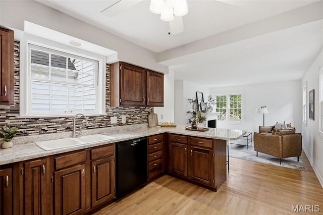 485 Clemens Avenue, Kirkwood, MO 63122