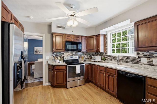 485 Clemens Avenue, Kirkwood, MO 63122