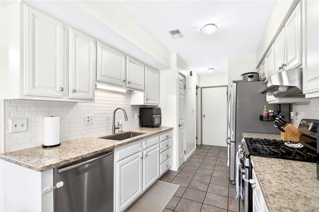 404 Chandler, Brighton Heights, PA 15212