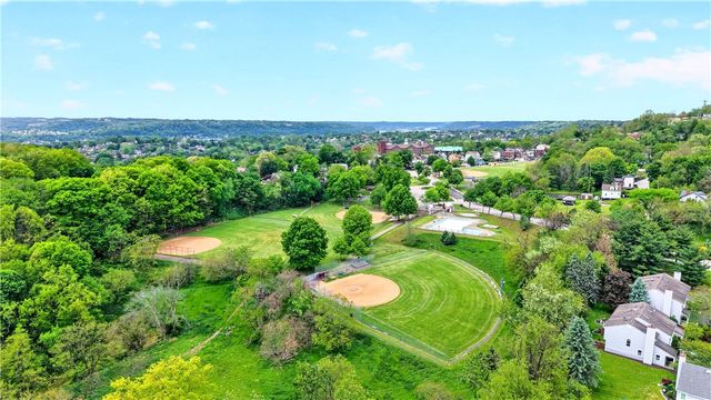 404 Chandler, Brighton Heights, PA 15212