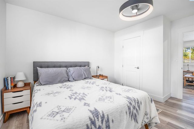 1330 Louisiana Ave, Richland, WA 99352