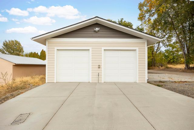 1330 Louisiana Ave, Richland, WA 99352