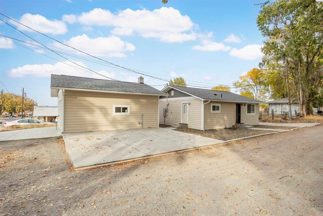 1330 Louisiana Ave, Richland, WA 99352