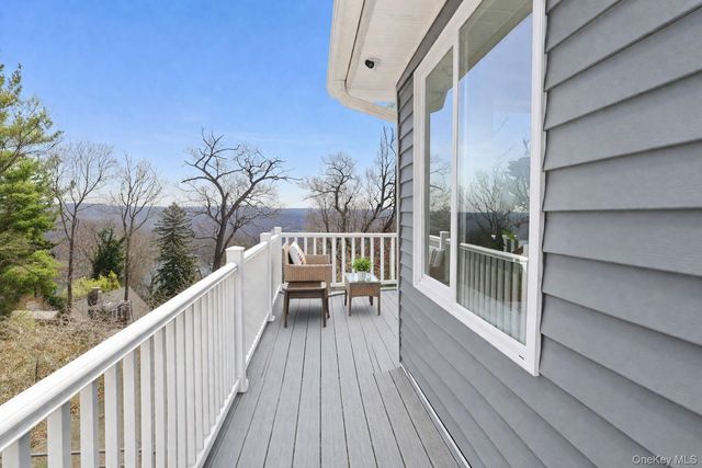 18 Pleasant Road, Lake Peekskill, NY 10537