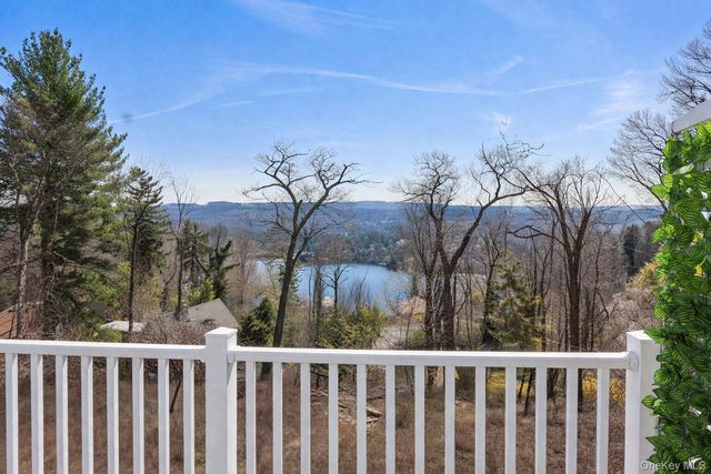 18 Pleasant Road, Lake Peekskill, NY 10537