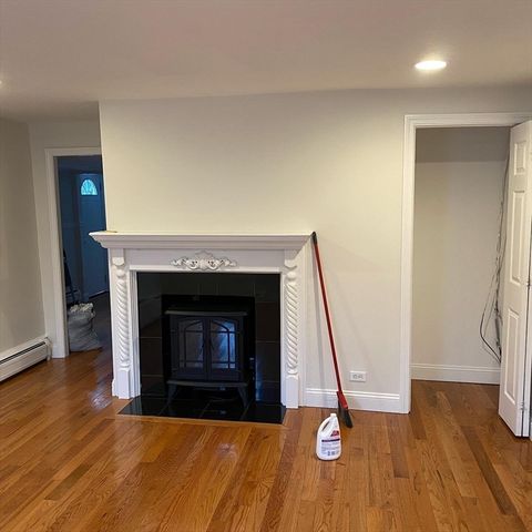 47 Main 47, North Andover, MA 01845