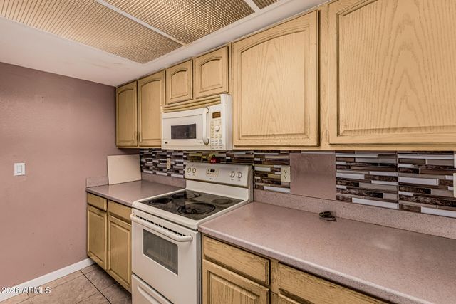 4305 E EQUESTRIAN Trail, Phoenix, AZ 85044